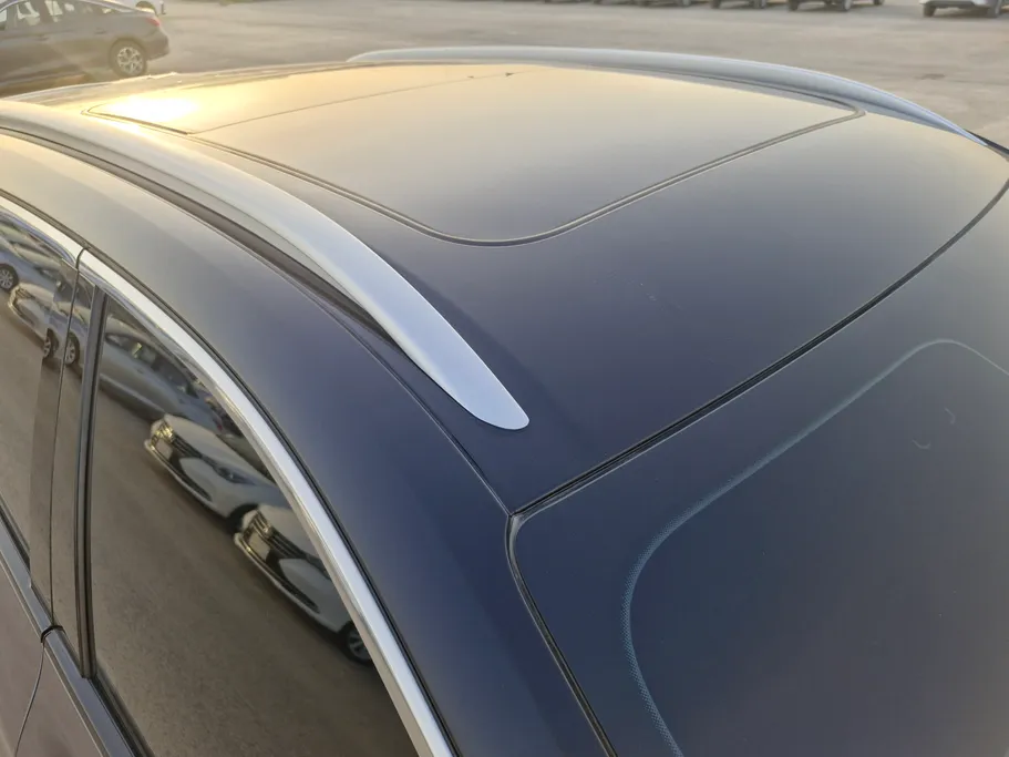 ام جي وان LUX 2023 