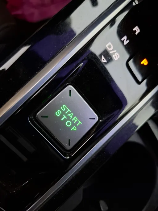 ام جي وان LUX 2023 