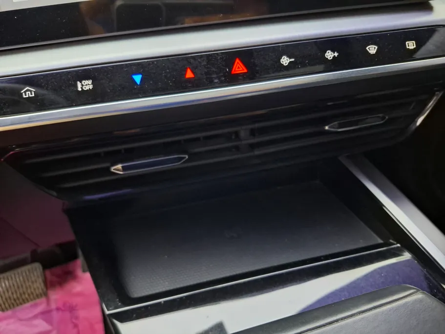 ام جي وان LUX 2023 