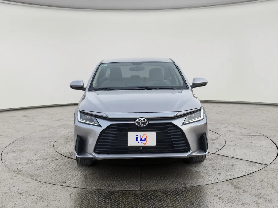 2023 Toyota Yaris  Y 