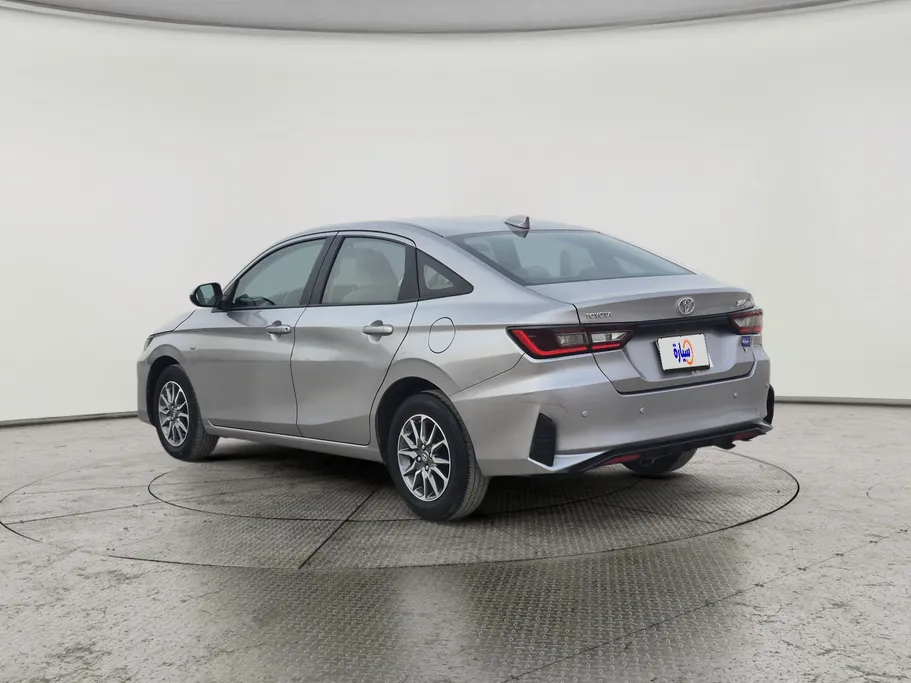 2023 Toyota Yaris  Y 