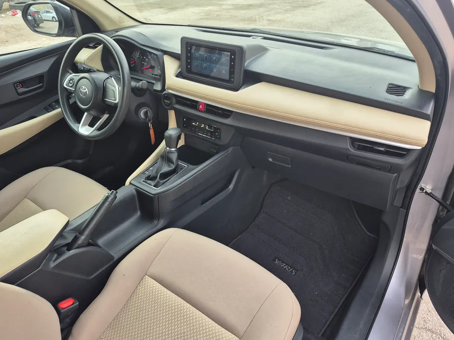 2023 Toyota Yaris  Y 