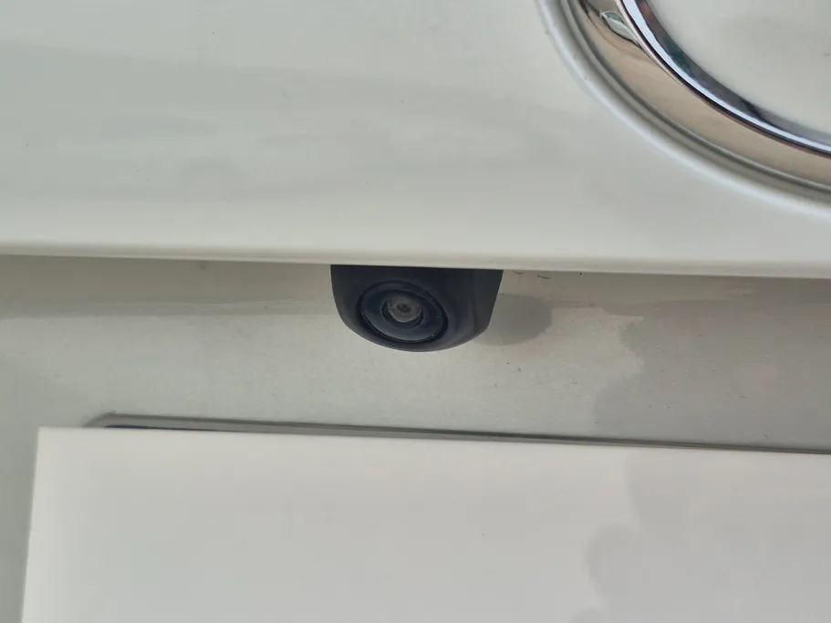 2023 تويوتا RAV4 LE 