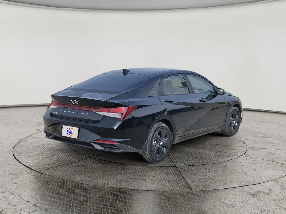 2023 Hyundai Elantra Smart 