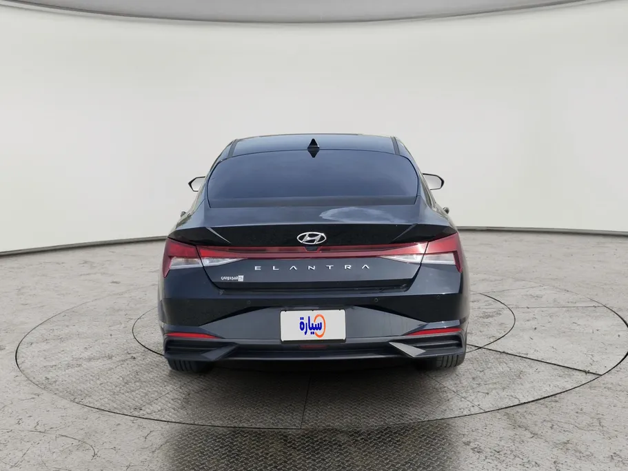 2023 Hyundai Elantra Smart 