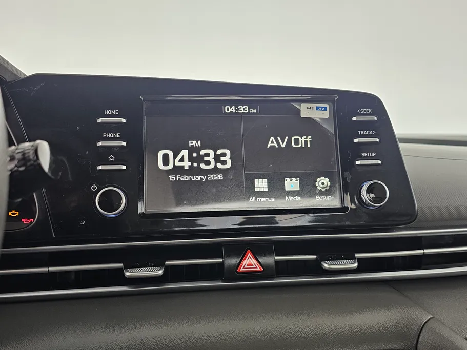 2023 Hyundai Elantra Smart 