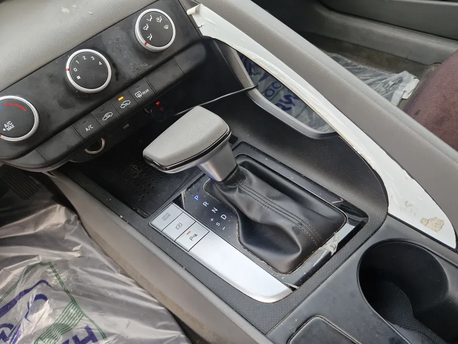 2023 Hyundai Elantra Smart 