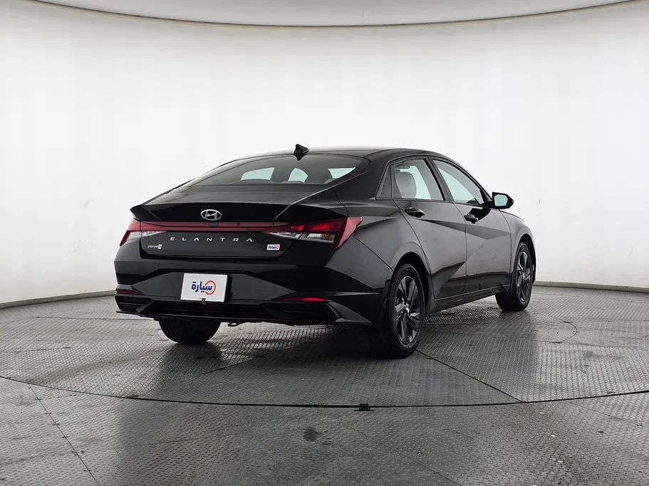 2023 Hyundai Elantra Smart 