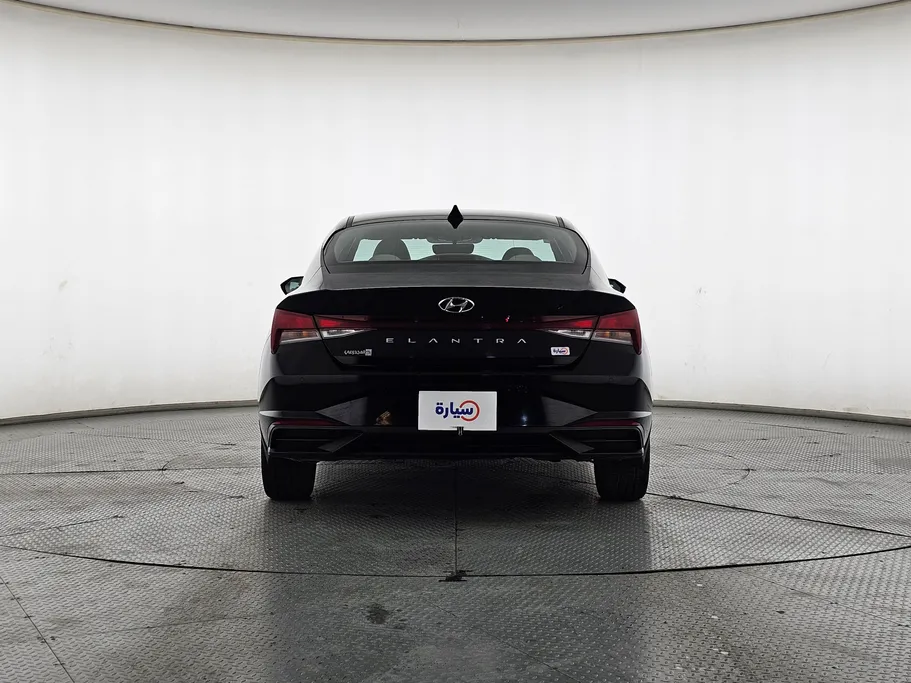 2023 Hyundai Elantra Smart 