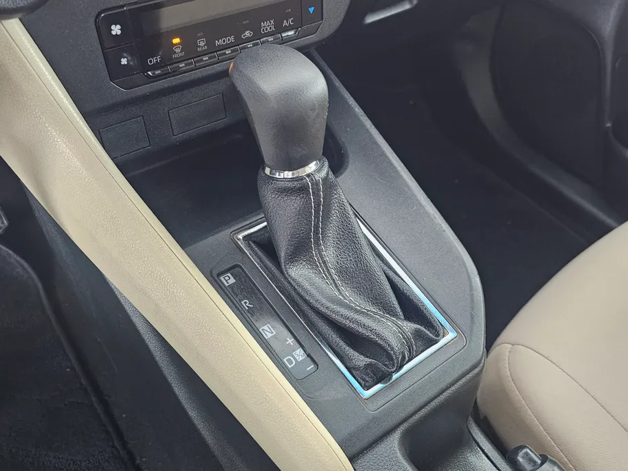 2023 تويوتا Yaris  Y 