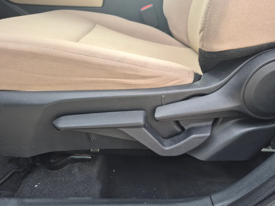 تويوتا يارس Y 2023 