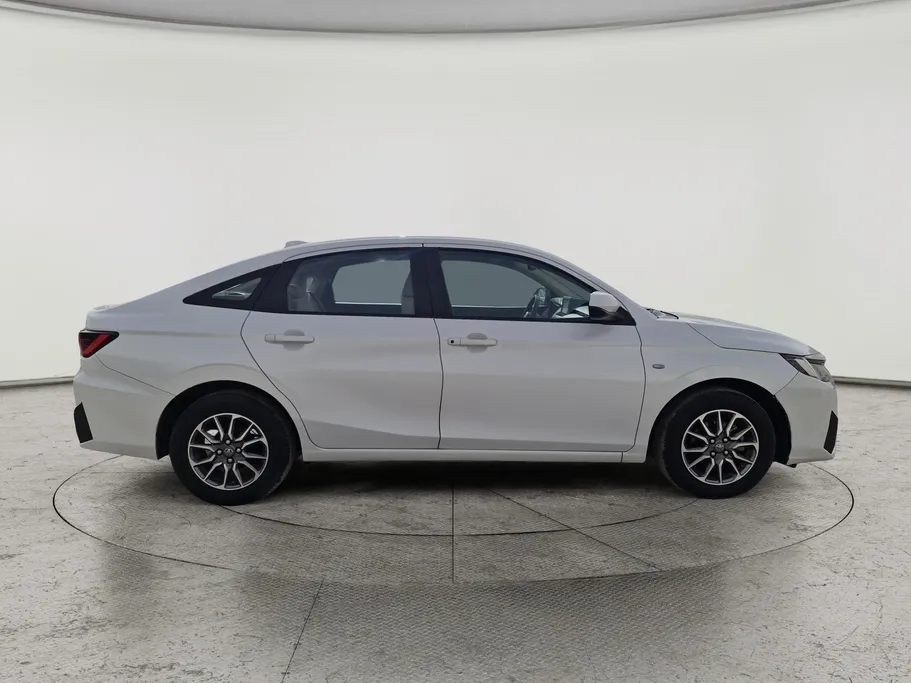 2023 تويوتا Yaris  Y 