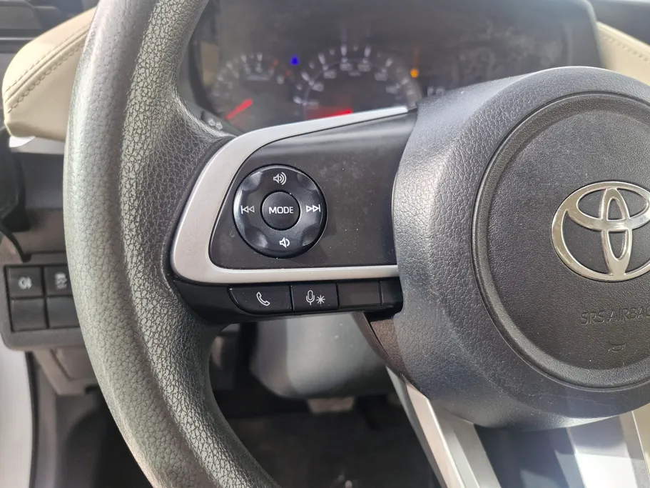 2023 تويوتا Yaris  Y 