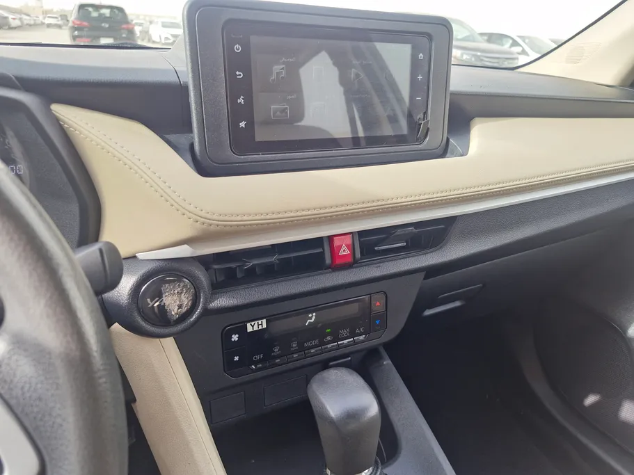 2023 تويوتا Yaris  Y 