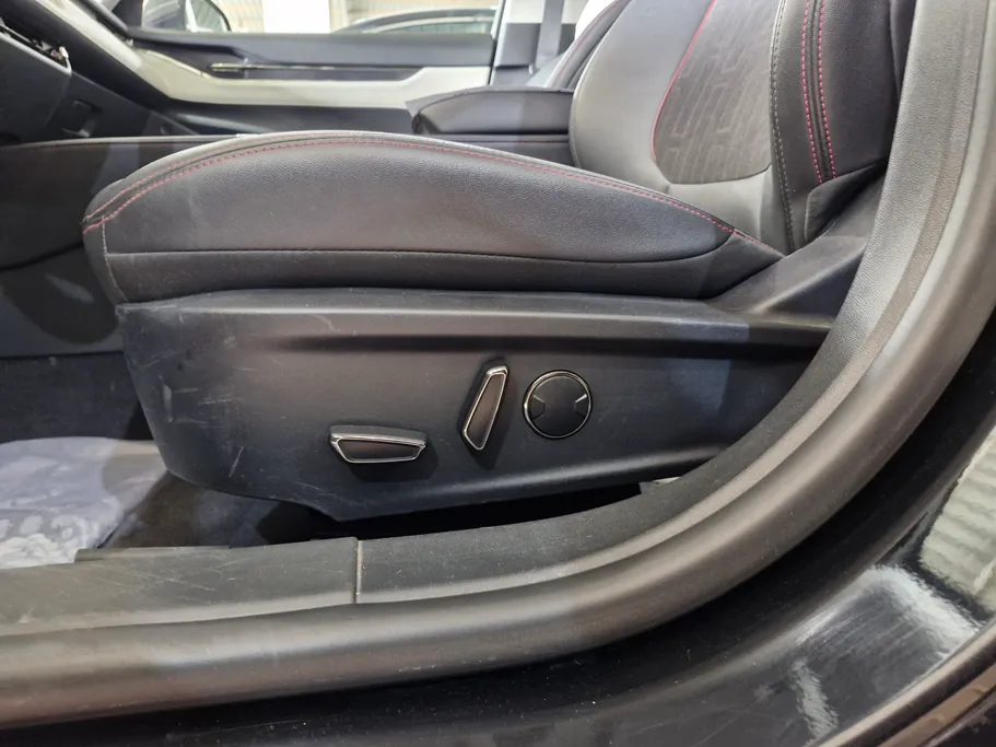 2024 Ford Taurus Trend 