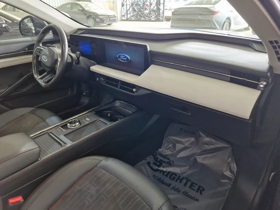 2024 Ford Taurus Trend 