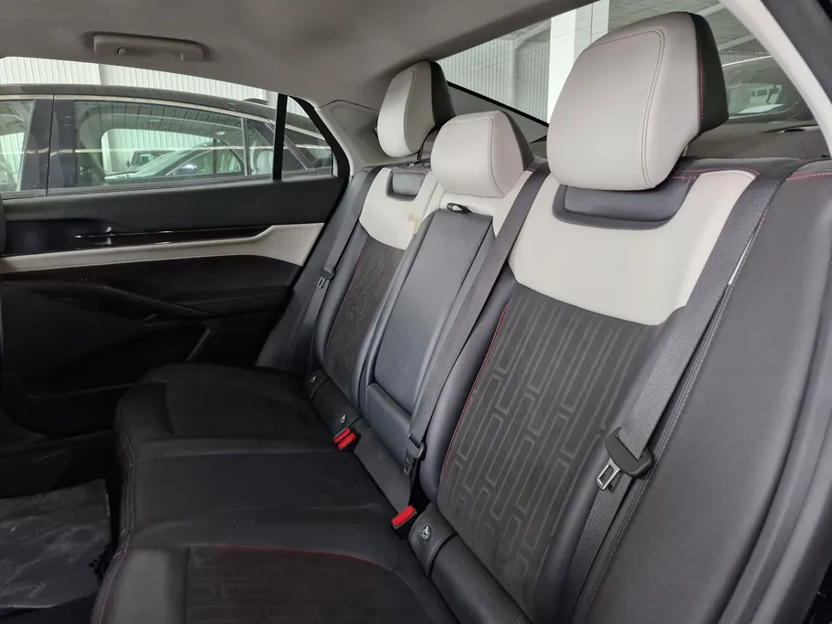 2024 Ford Taurus Trend 