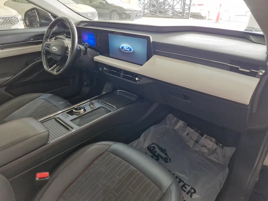 2024 Ford Taurus Trend 