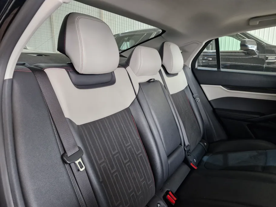 2024 Ford Taurus Trend 