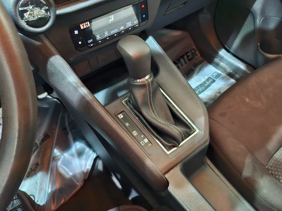 2023 Toyota Yaris  Y 