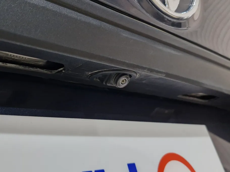 2023 Toyota Yaris  Y 