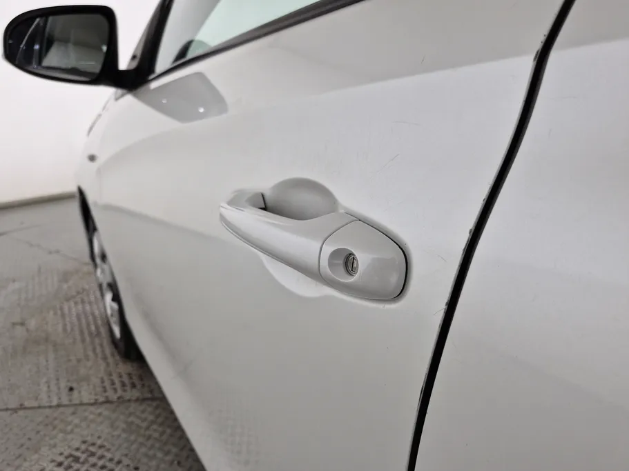 2021 Toyota Yaris  Y 