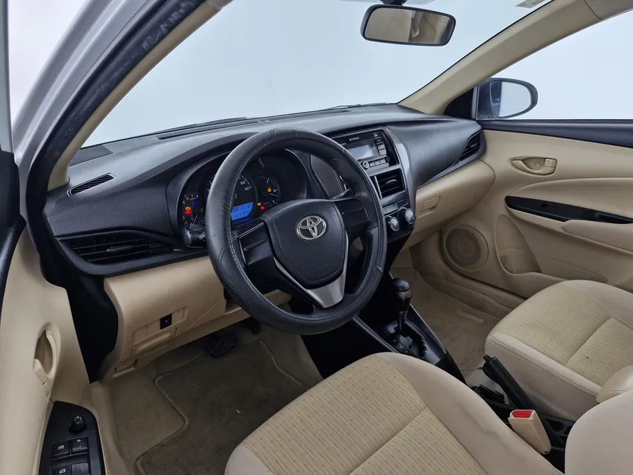 2021 Toyota Yaris  Y 