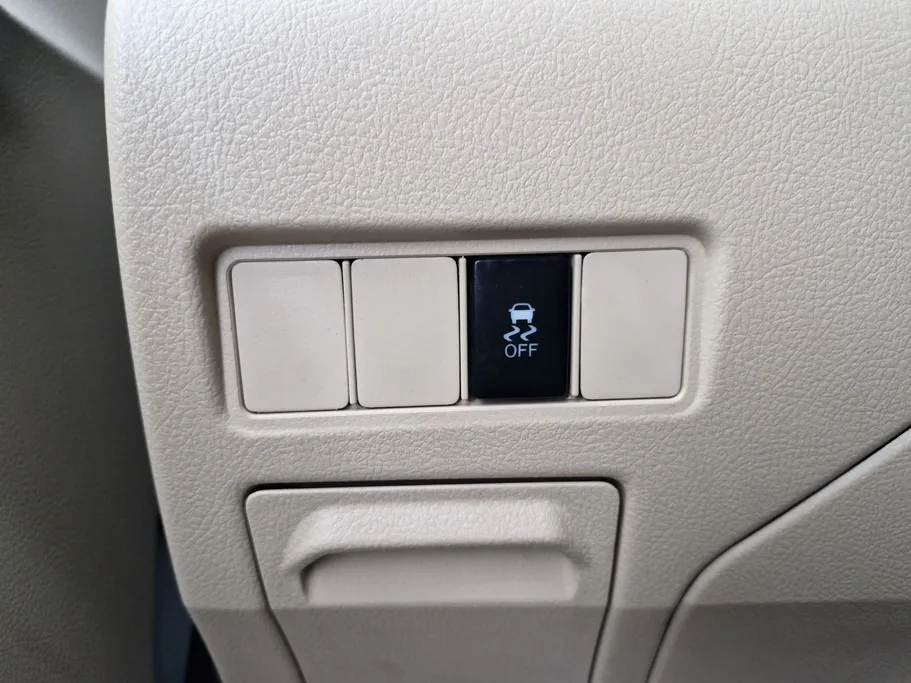 2021 Toyota Yaris  Y 