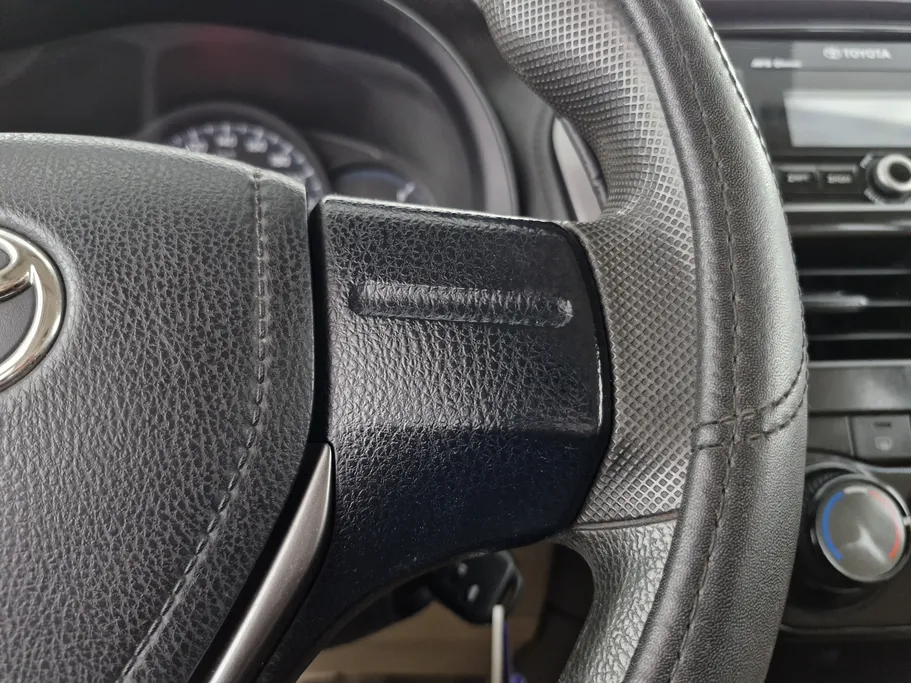 2021 Toyota Yaris  Y 