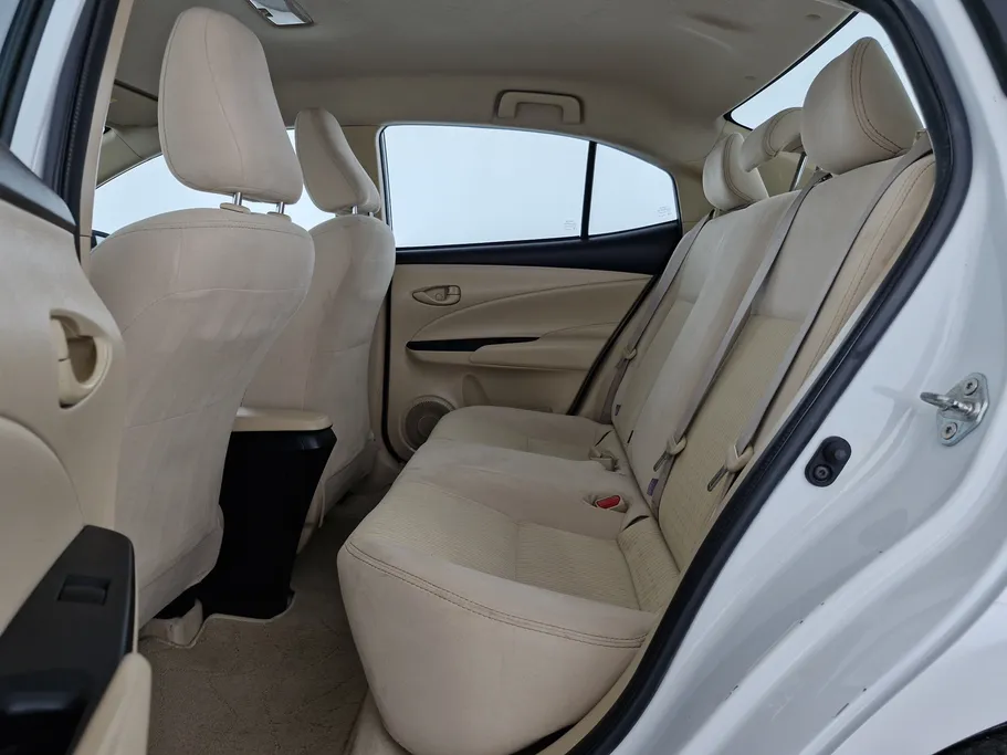 2021 Toyota Yaris  Y 