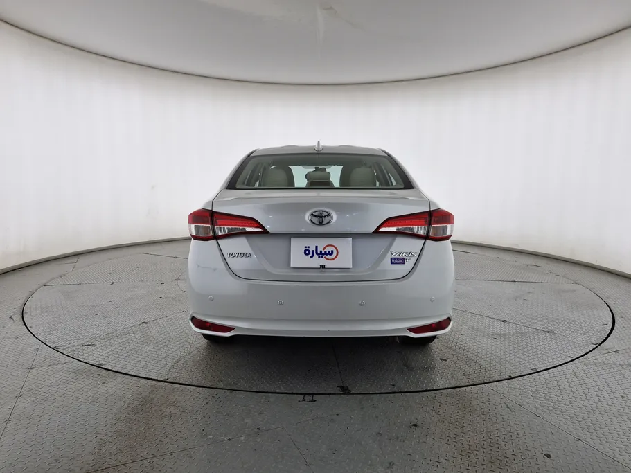 2021 Toyota Yaris  Y 