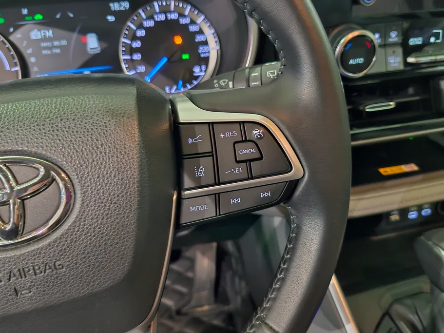 تويوتا هايلاندر GLE 2024 