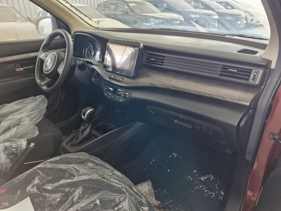 سوزوكي ارتيجا GLX 2025 