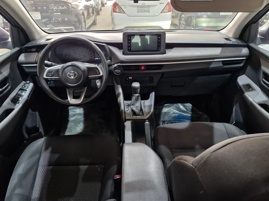 2023 Toyota Yaris  Y 