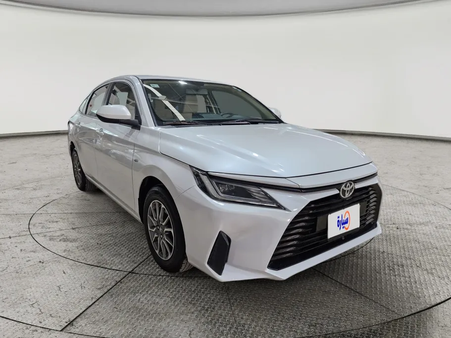 2023 Toyota Yaris  Y 
