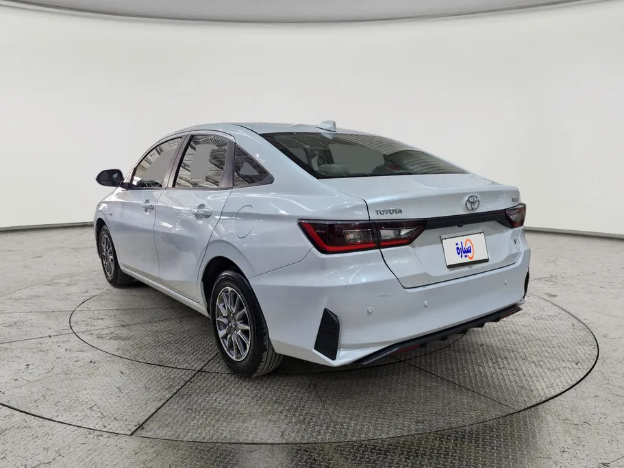 2023 Toyota Yaris  Y 