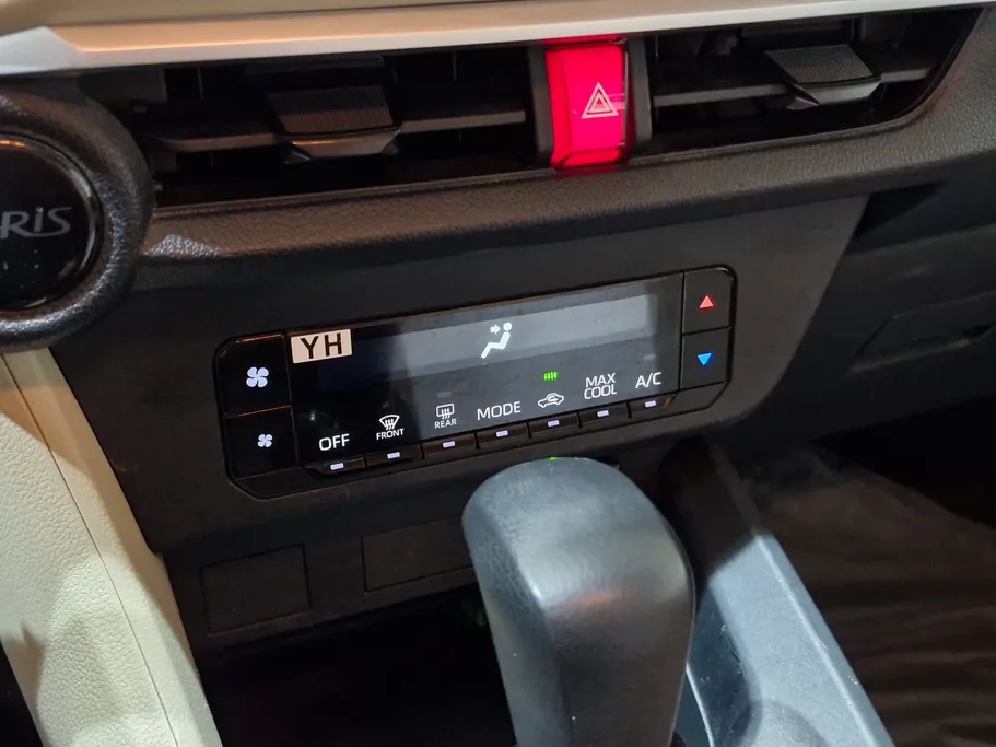 2023 Toyota Yaris  Y 