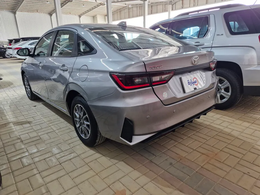 تويوتا يارس Y 2023 