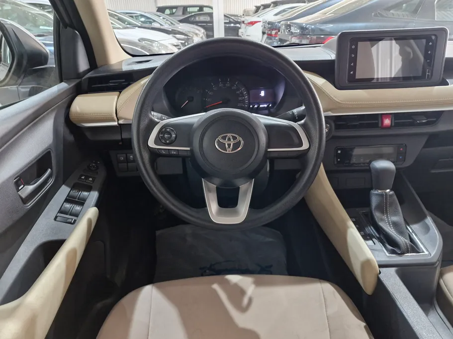 تويوتا يارس Y 2023 