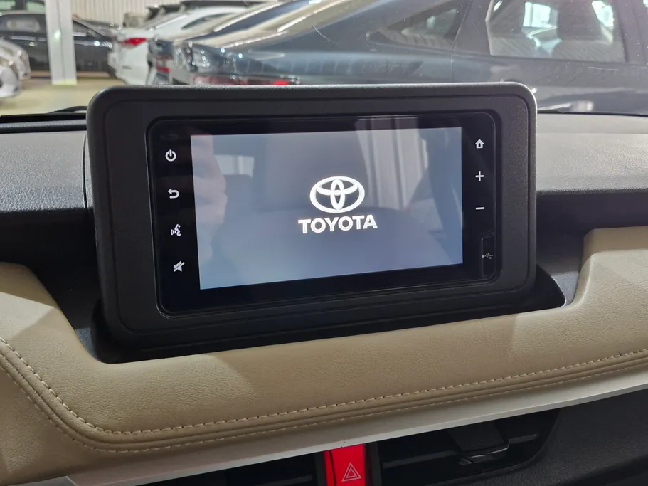 تويوتا يارس Y 2023 