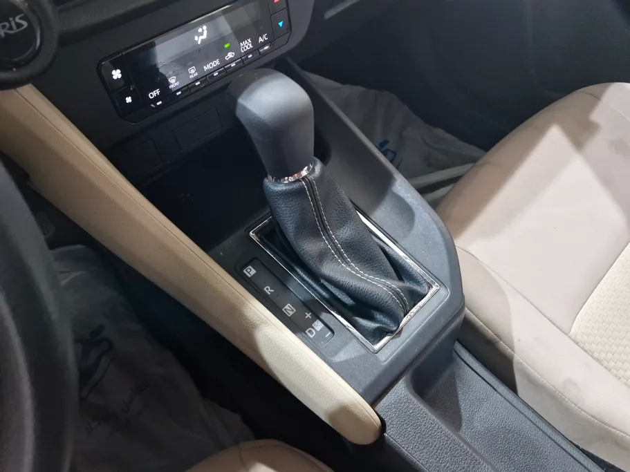 تويوتا يارس Y 2023 