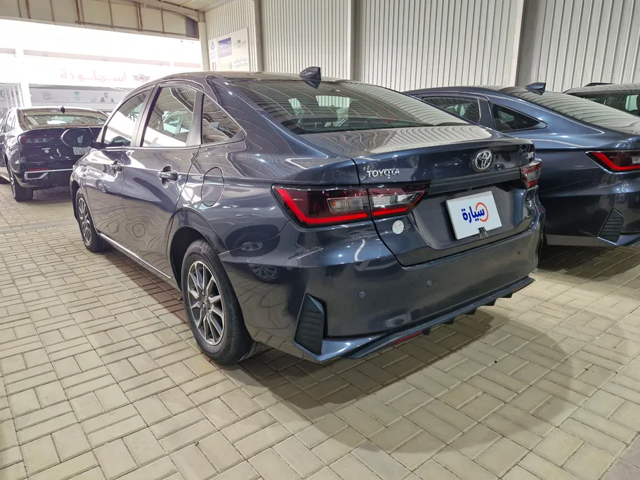 2024 Toyota Yaris  Y 