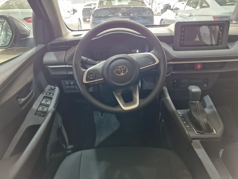 2024 Toyota Yaris  Y 