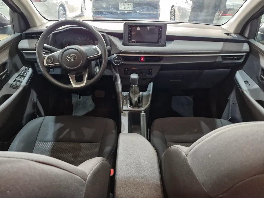 2024 Toyota Yaris  Y 