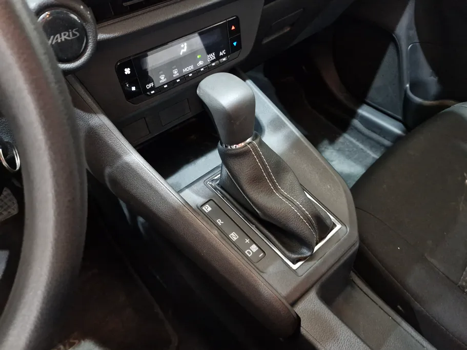 2024 Toyota Yaris  Y 