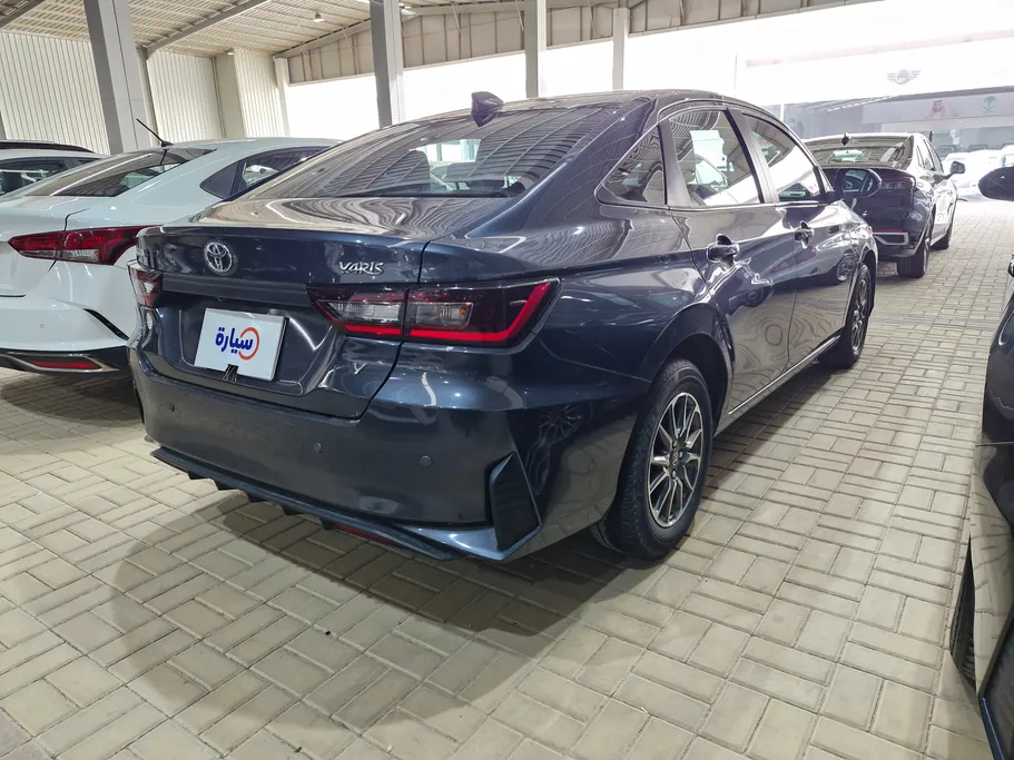 2024 Toyota Yaris  Y 