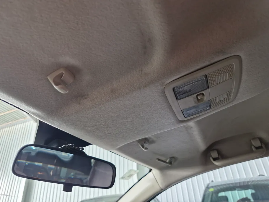 2023 Toyota Yaris  Y 