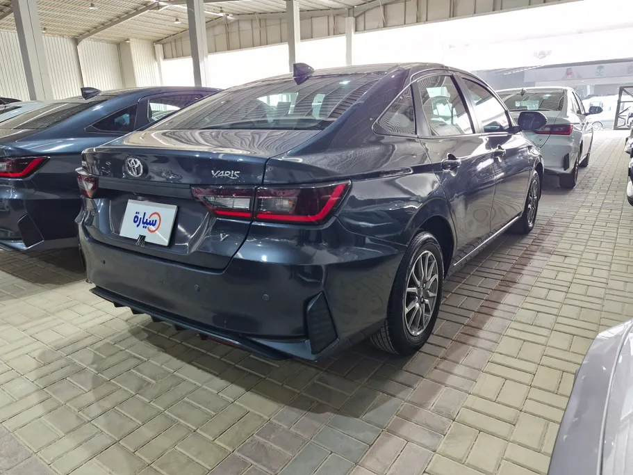 2023 Toyota Yaris  Y 