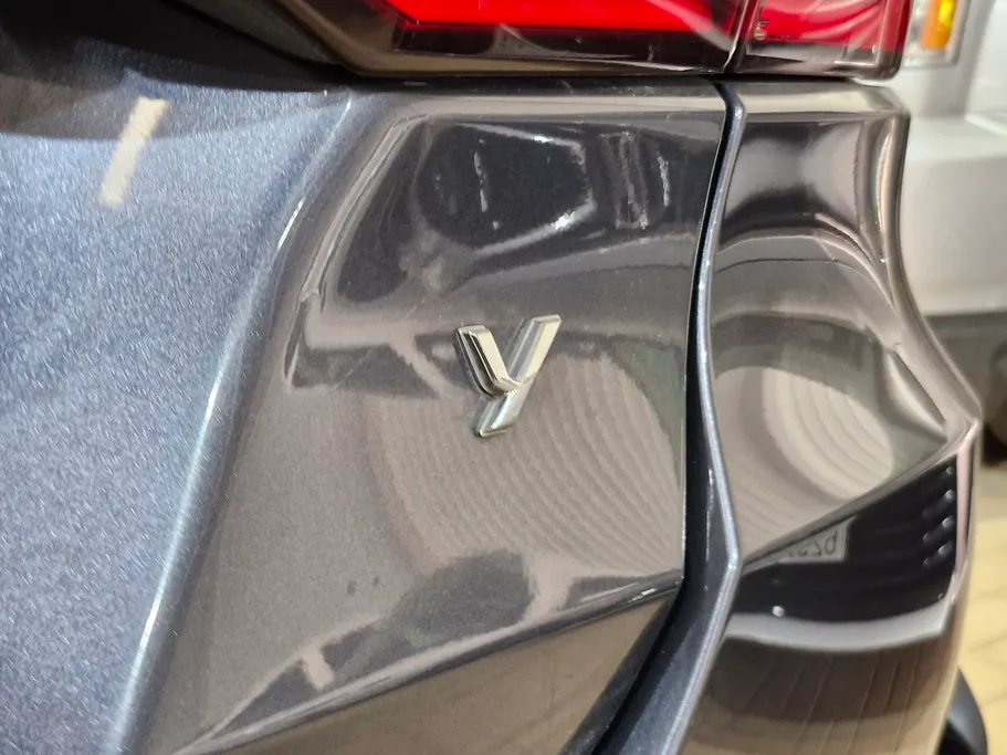 2023 Toyota Yaris  Y 