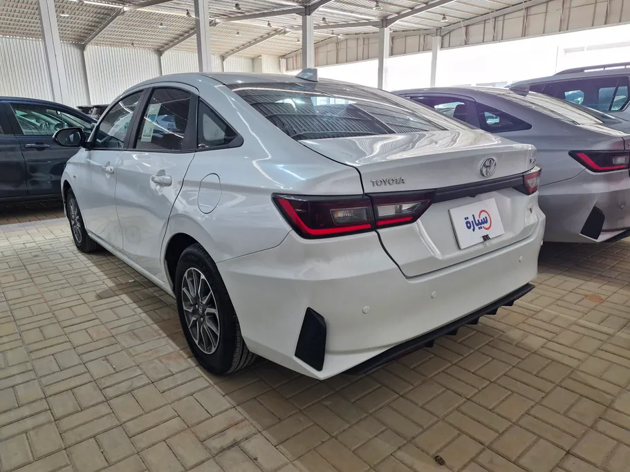 تويوتا يارس Y 2023 